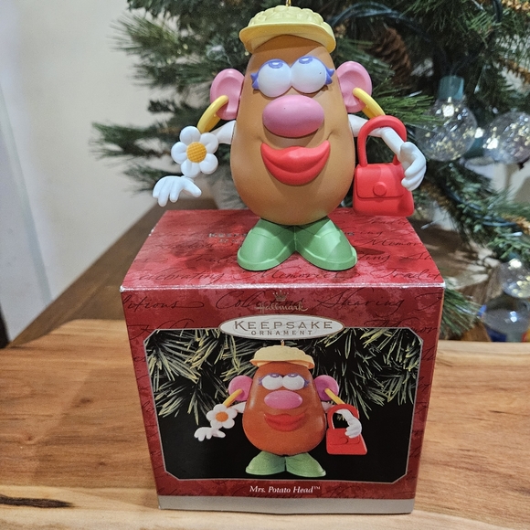 1998 Hallmark Keepsake Mrs. Potato Head ornament new in box - Picture 4 of 11